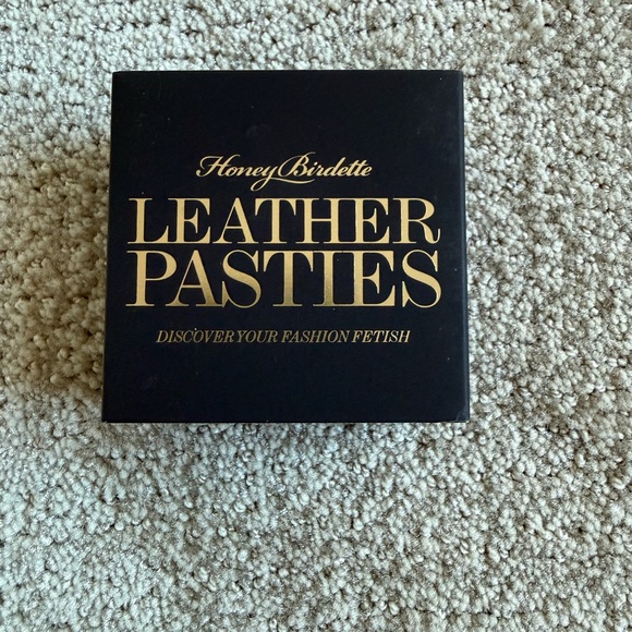 Honey Birdette Black Leather Pasties - Picture 3 of 6